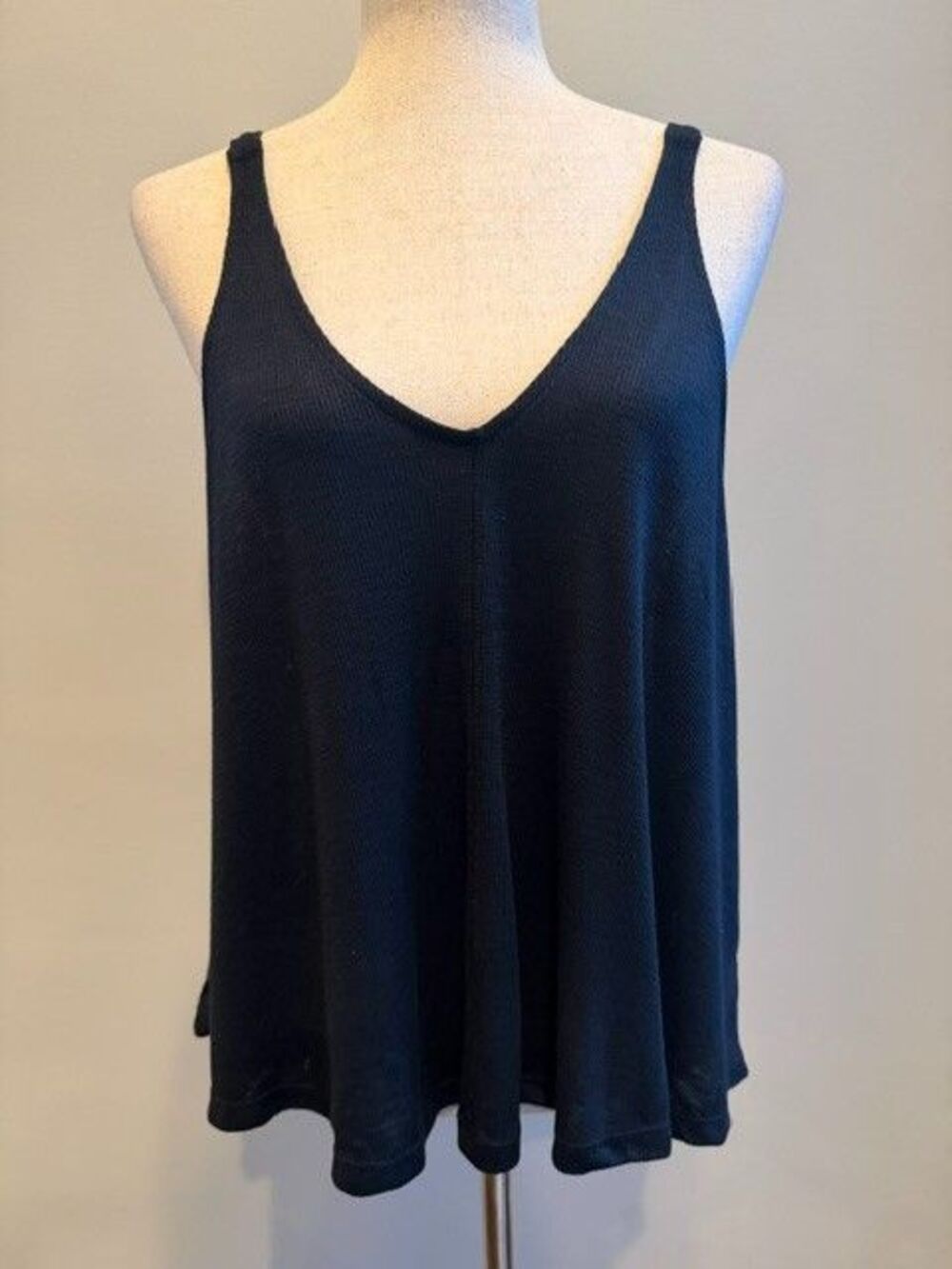 Intimately Free People Womans Black Ribbed V-Neck Swing Tank Top NWTS Size Small
